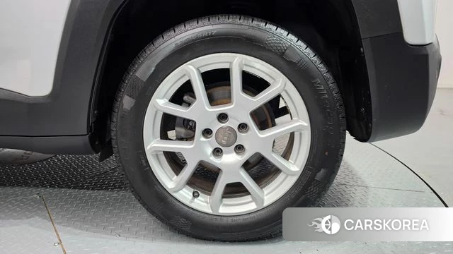 Jeep Renegade id 4755223 из Кореи 13