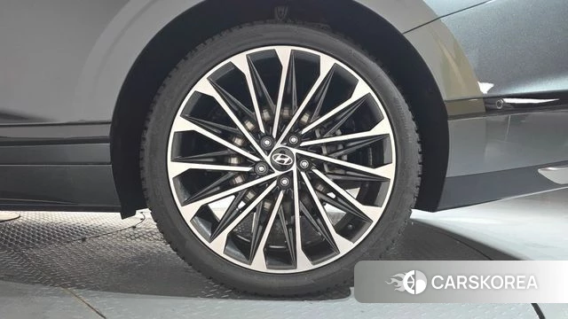 Hyundai Grandeur Hybrid (GN7) id 4578537 из Кореи 13