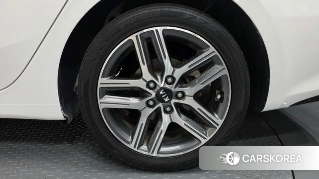 Kia Come New K3 id 4785635 из Кореи 13