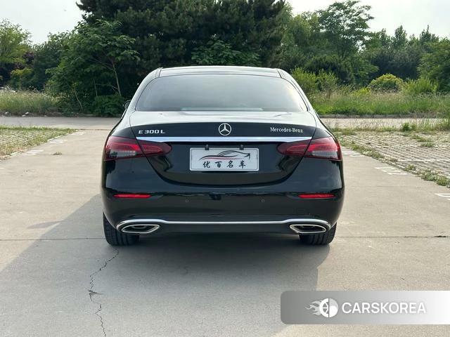Mercedes-Benz E-class id 4359652 из Китая 13