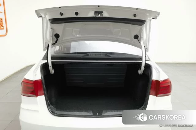 Volkswagen Santana id 4211365 из Китая 13