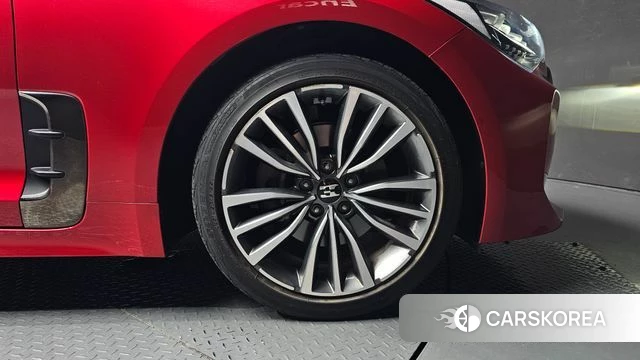 Kia Stinger id 4658166 из Кореи 13