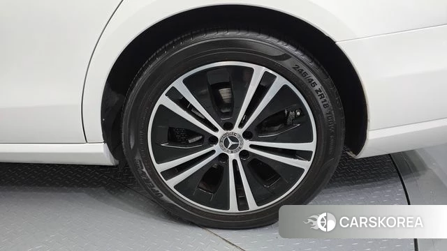 Mercedes-Benz E-Class W213 id 4586613 из Кореи 13