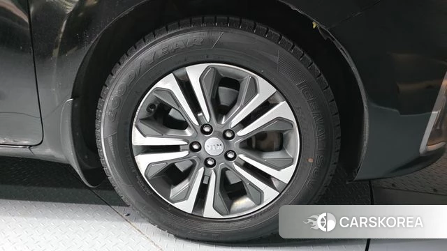 Kia The New Carnival id 4362878 из Кореи 13