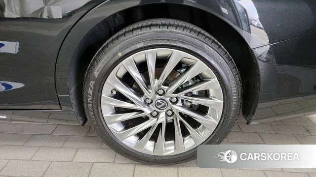 Lexus ES300h 7th generation id 4381033 из Кореи 13