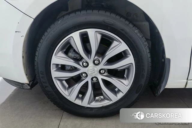 Buick Yinglang id 4236122 из Китая 13