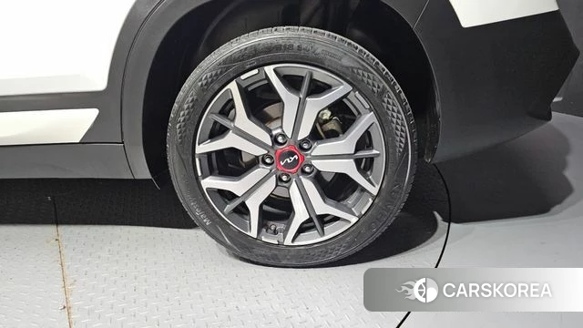 Kia Seltos id 4469917 из Кореи 13