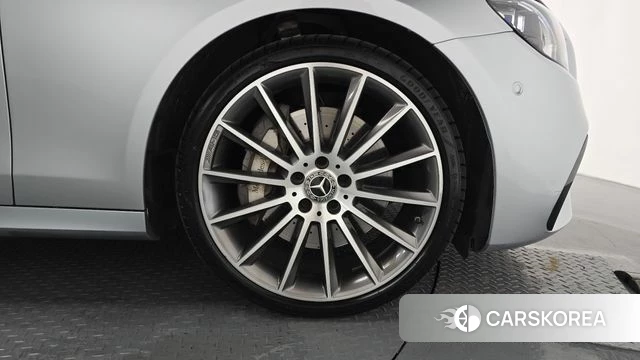 Mercedes-Benz E-Class W213 id 4592619 из Кореи 13