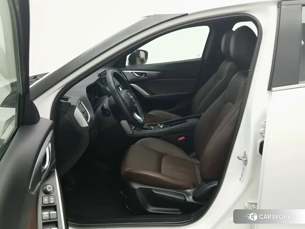 Mazda CX-4 id 4659928 из Китая 13