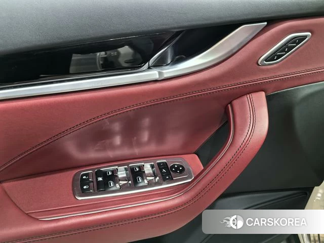 Maserati Levante id 4208588 из Китая 13