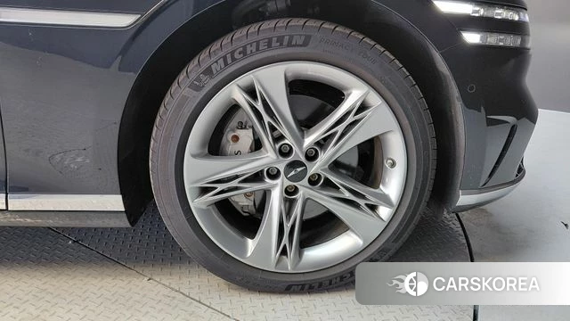 Genesis G90 (RS4) id 4778652 из Кореи 13