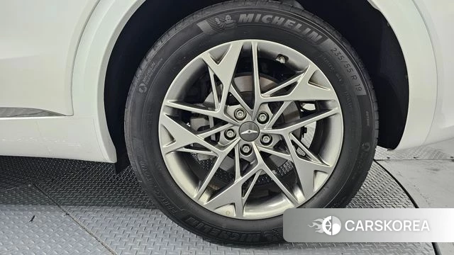 Genesis GV70 id 4561990 из Кореи 13