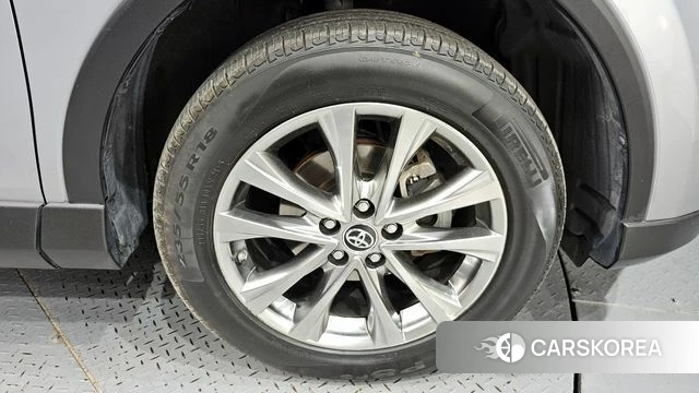 Toyota RAV4 id 4667640 из Кореи 13