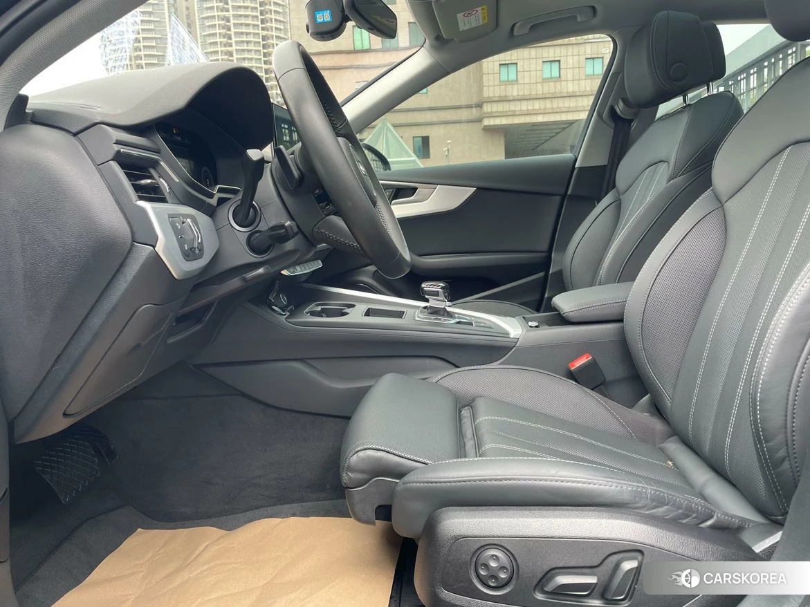 Audi A4L id 4512827 из Китая 13