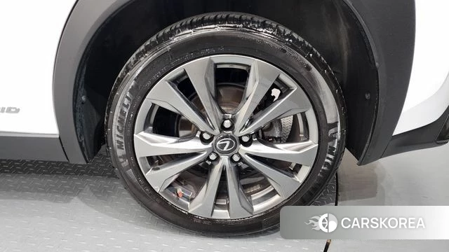 Lexus UX250h id 4331100 из Кореи 13