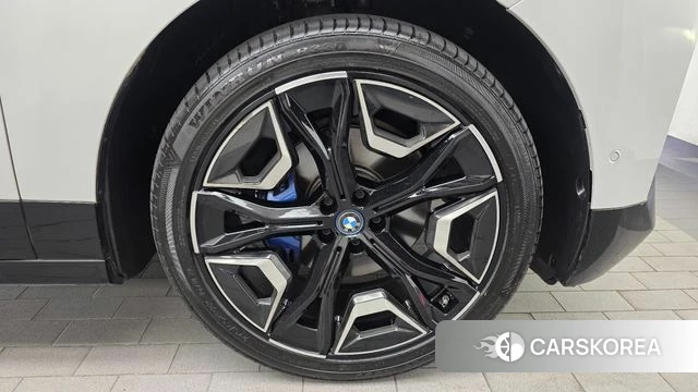 BMW iX id 4905996 из Кореи 13
