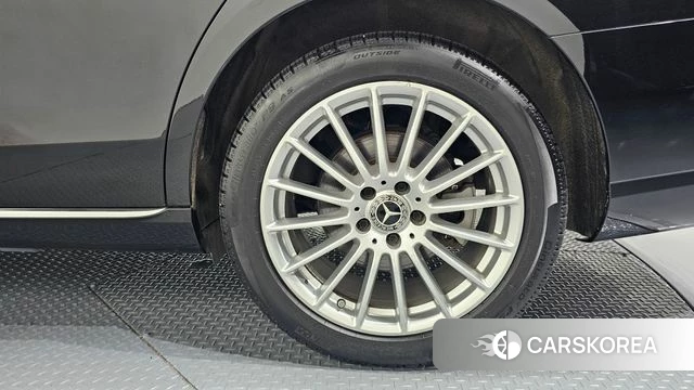 Mercedes-Benz E-Class W213 id 4645805 из Кореи 13