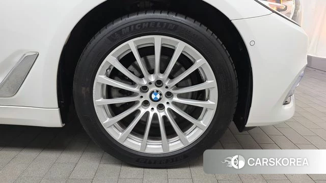 BMW 5 Series (G30) id 4519769 из Кореи 13