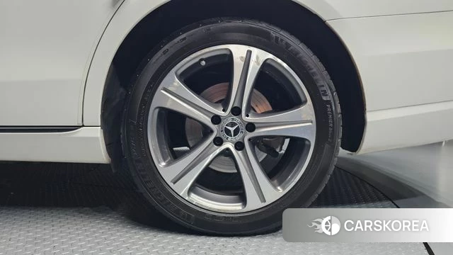 Mercedes-Benz E-Class W213 id 4907469 из Кореи 13
