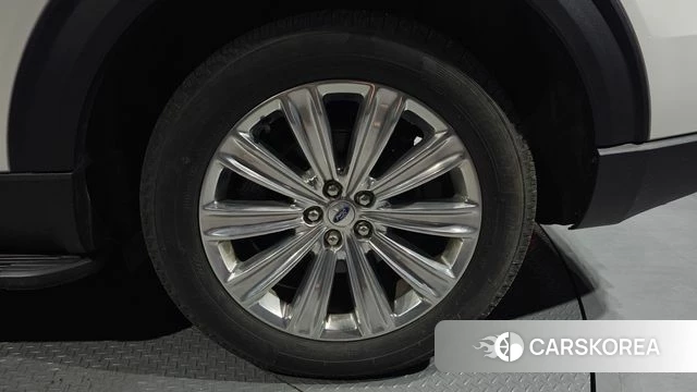 Ford Explorer 6th Generation id 4549158 из Кореи 13