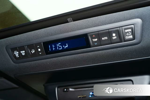 Toyota Elfa id 4239750 из Китая 13