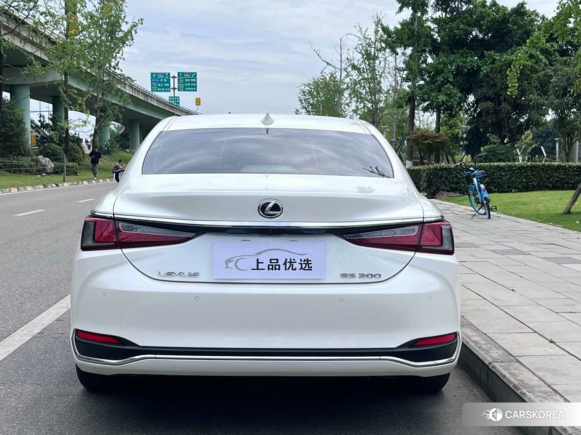 Lexus ES id 4515000 из Китая 13