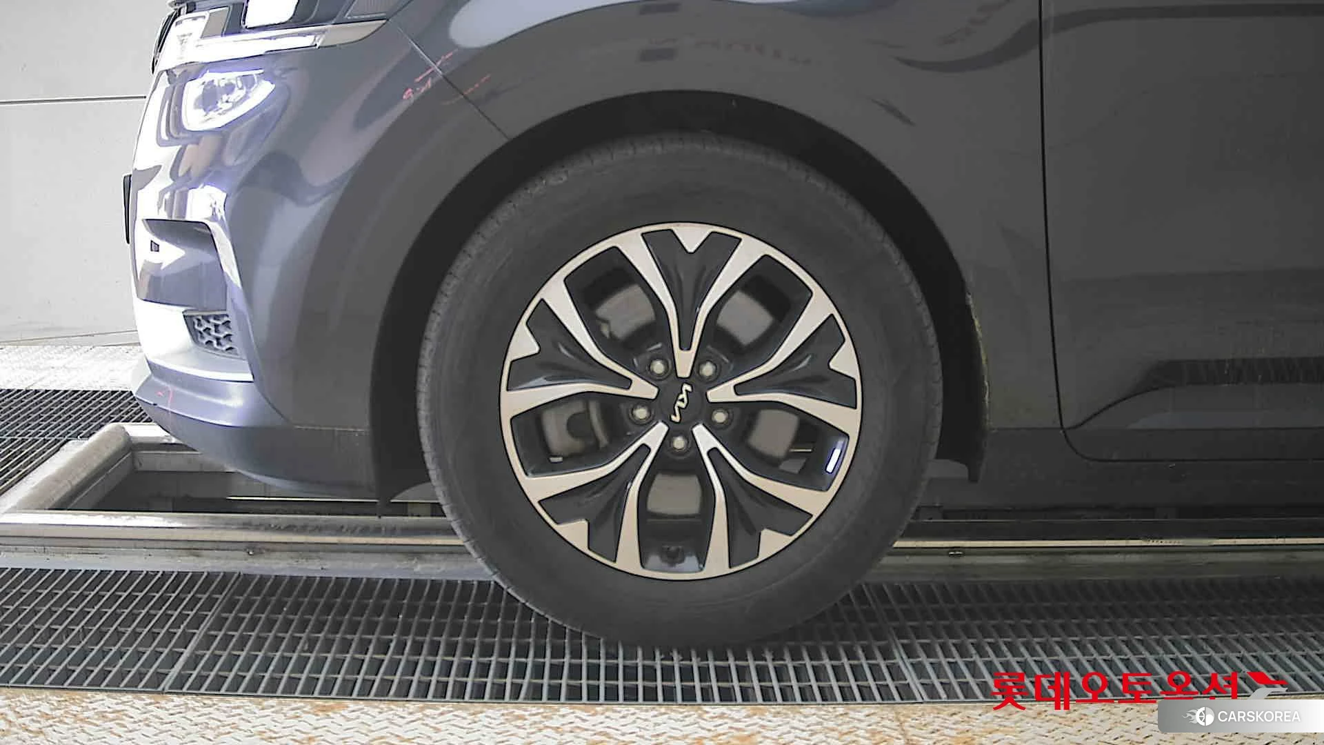 Kia Carnival id 4289546 из Кореи 13