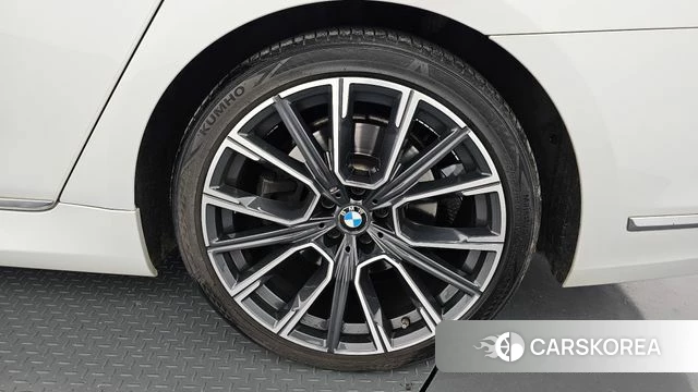 BMW 7 Series (G11) id 4501514 из Кореи 13
