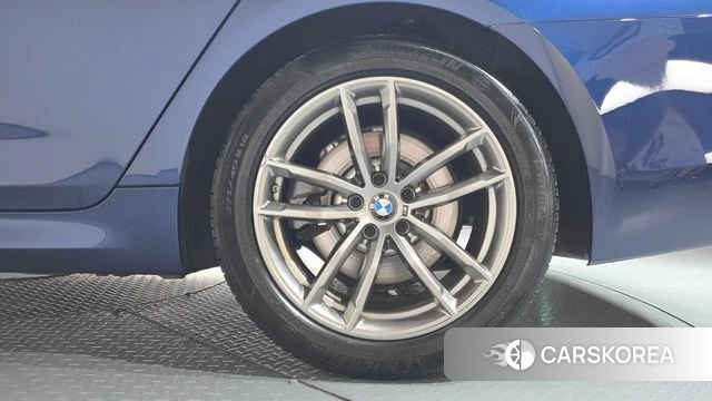 BMW 5 Series (G30) id 4471104 из Кореи 13