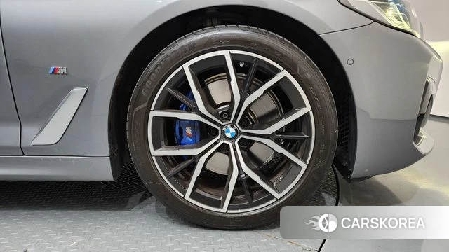 BMW 5 Series (G30) id 4186295 из Кореи 13