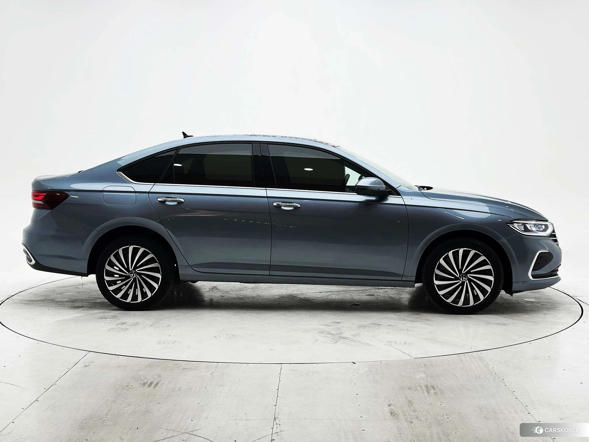 Volkswagen Lavida id 4461515 из Китая 13
