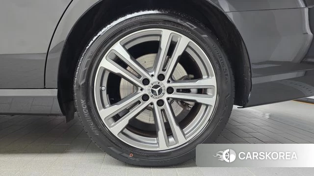 Mercedes-Benz E-Class W213 id 4753790 из Кореи 13
