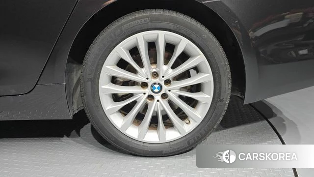 BMW 5 Series (G30) id 4856126 из Кореи 13