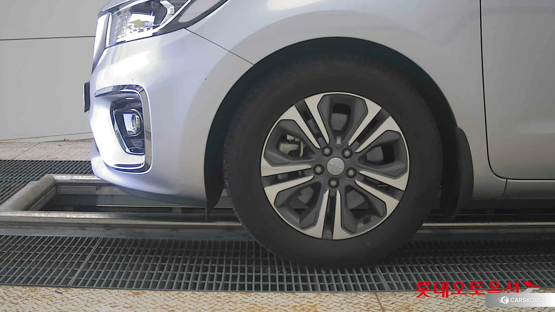 Kia Carnival id 4679381 из Кореи 13