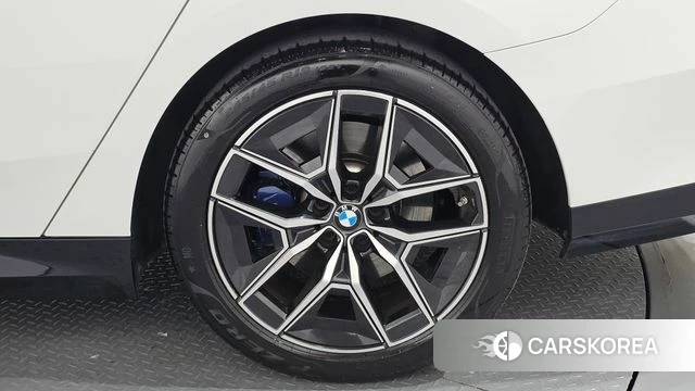 BMW 5 Series (G60) id 4753000 из Кореи 13