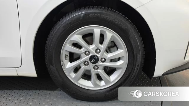 Kia Come New K3 id 4587046 из Кореи 13