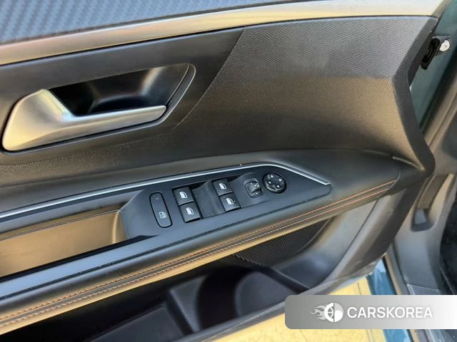 Peugeot 5008 id 3863691 из Китая 13