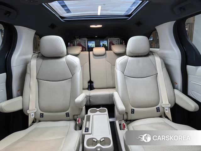 Toyota Grevia id 3857825 из Китая 13