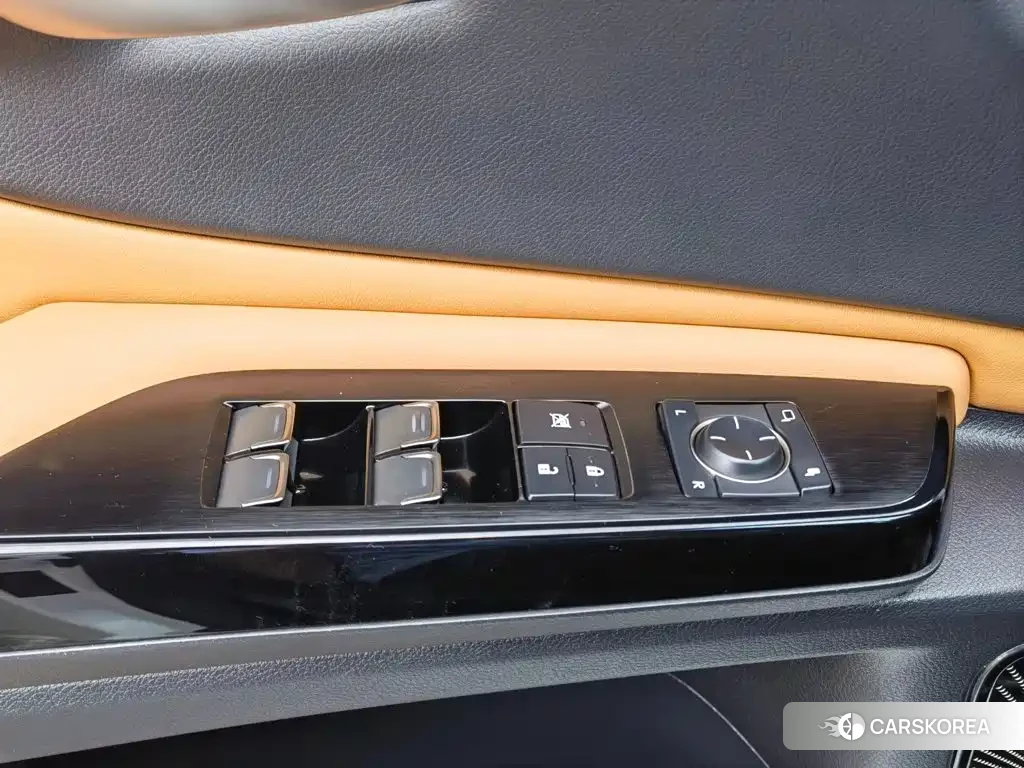 Lexus ES id 4659709 из Китая 13