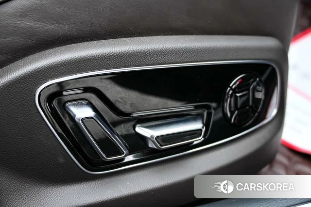 Audi A8 PHEV id 4298109 из Китая 13