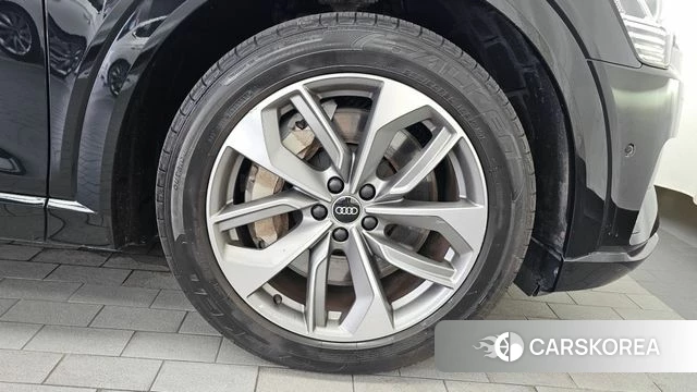 Audi e-Tron id 4650999 из Кореи 13