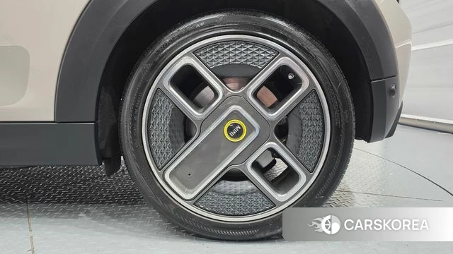 Mini Cooper Electric id 4282073 из Кореи 13