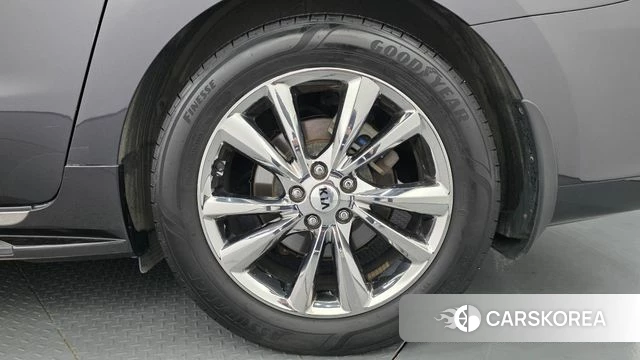 Kia The New Carnival id 4732623 из Кореи 13