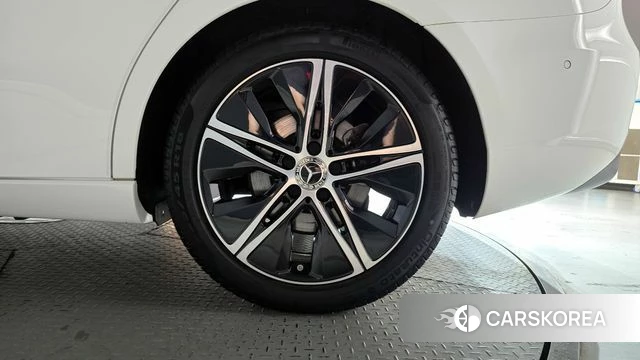 Mercedes-Benz A-Class W177 id 4407933 из Кореи 13