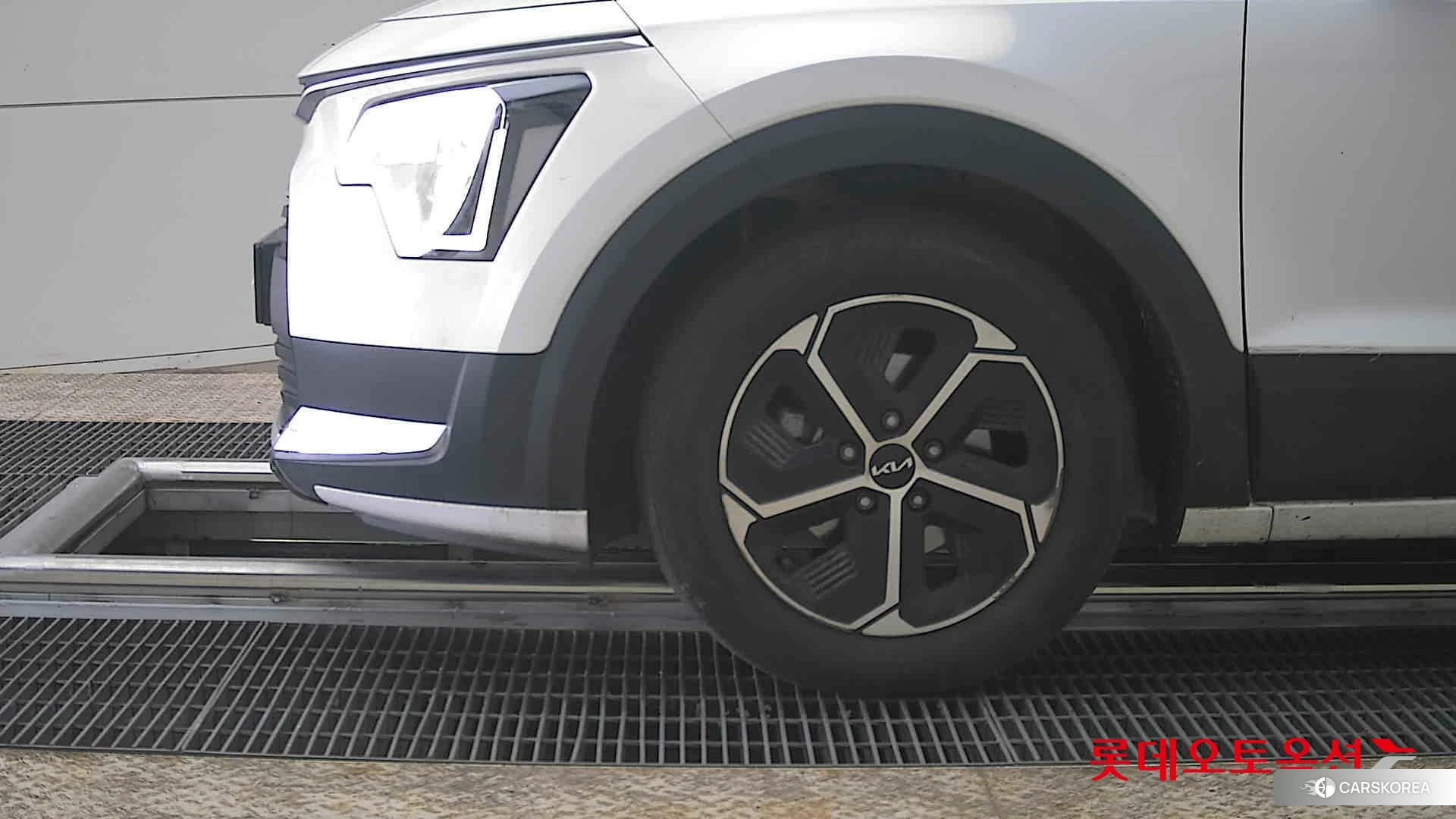 Kia Niro Hybrid id 3888396 из Кореи 13