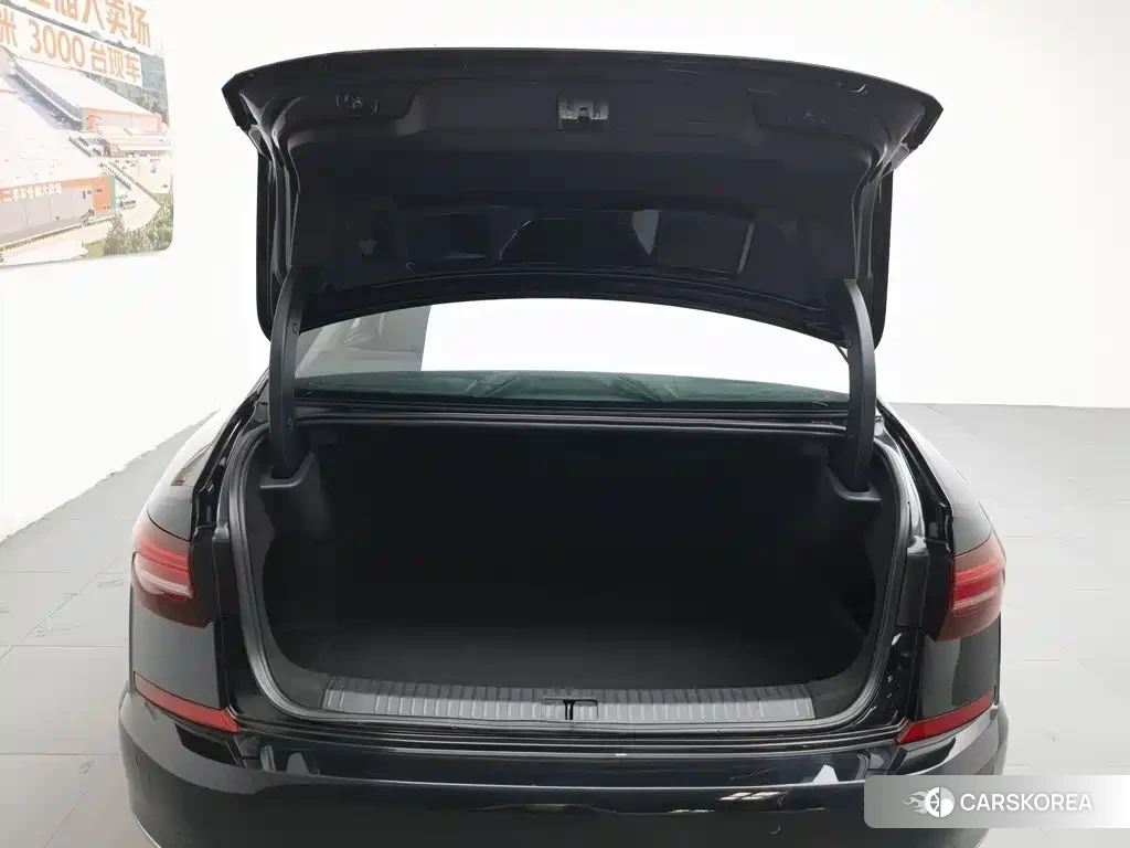 Volkswagen Passat id 4577840 из Китая 13