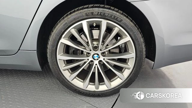 BMW 5 Series (G30) id 4325641 из Кореи 13