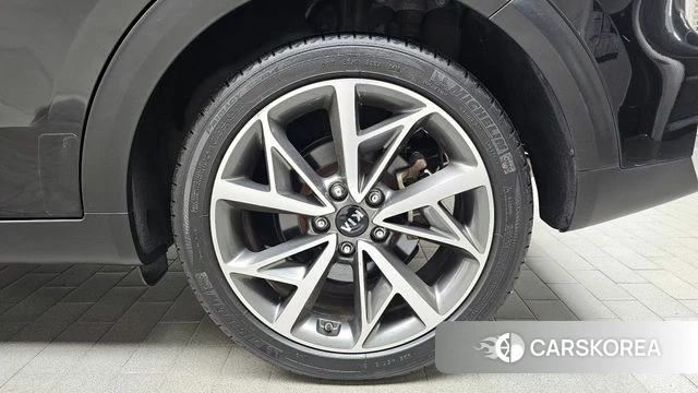 Kia The New Niro id 4713117 из Кореи 13