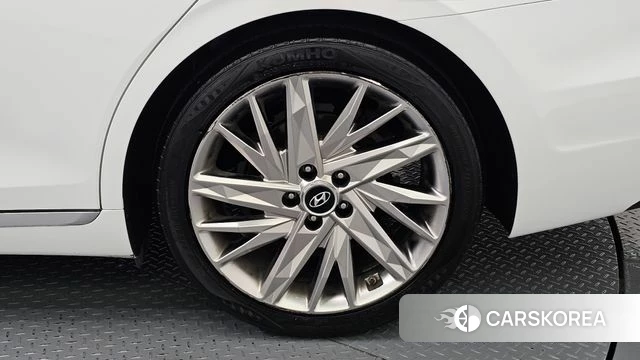 Hyundai The New Grandeur IG id 4895055 из Кореи 13