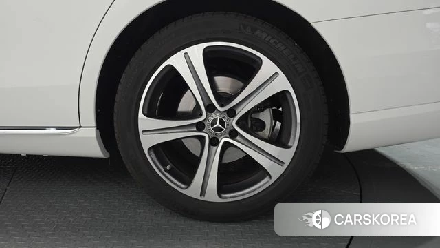 Mercedes-Benz E-Class W213 id 4384638 из Кореи 13